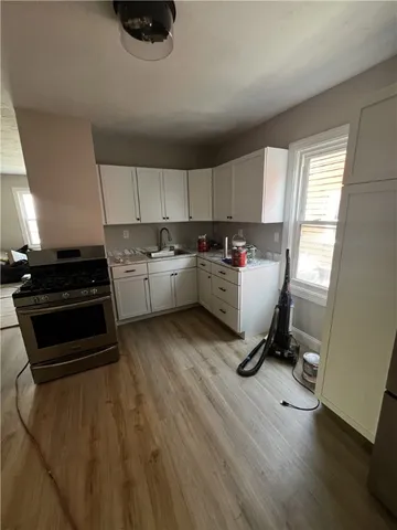 $1,800 | 26 Hollis Street, Unit 1, Providence, RI 02907