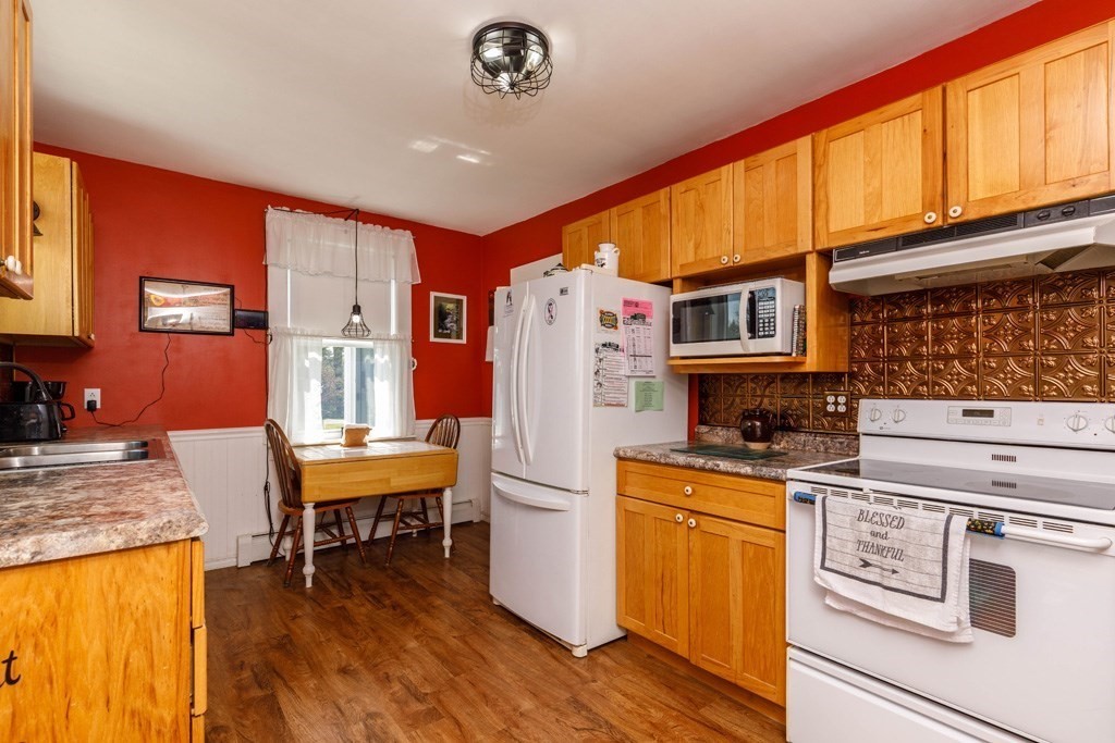 122 Ferin Road Ashburnham, MA 01430 - Photo 7 of 35