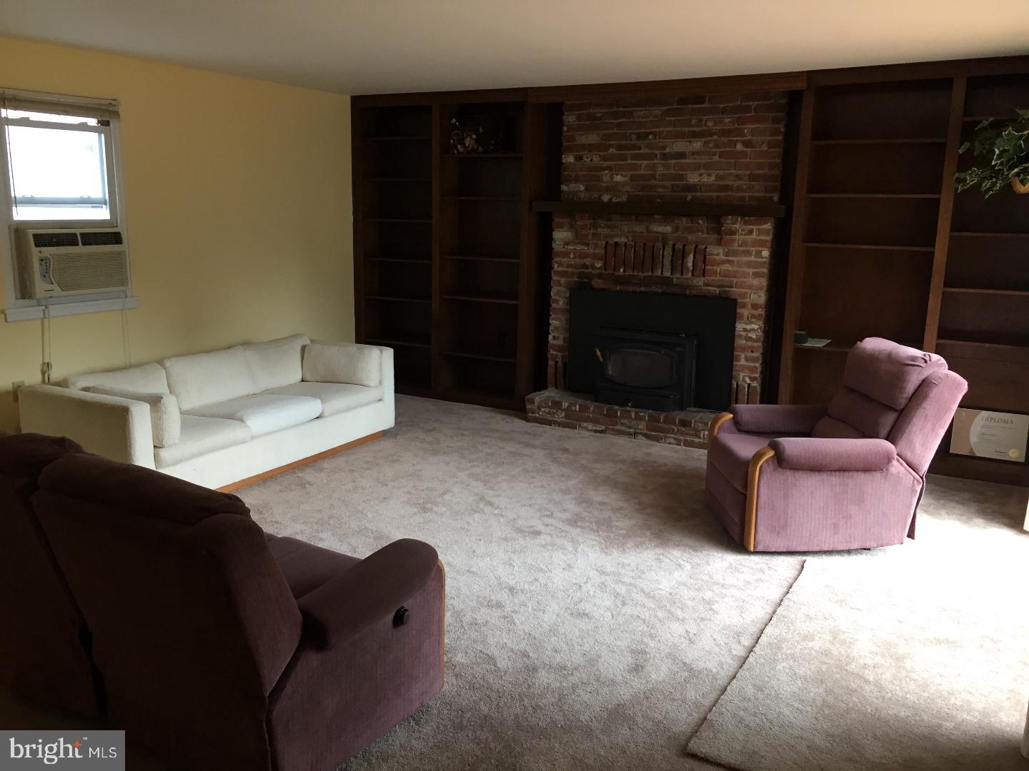 503 Crestview Road Lansdale, PA 19446 - Photo 10 of 25 Family Room