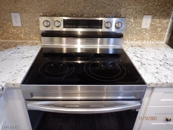 $1,275 | 4300 North Lamont Street, Unit 207, Las Vegas, NV 89115