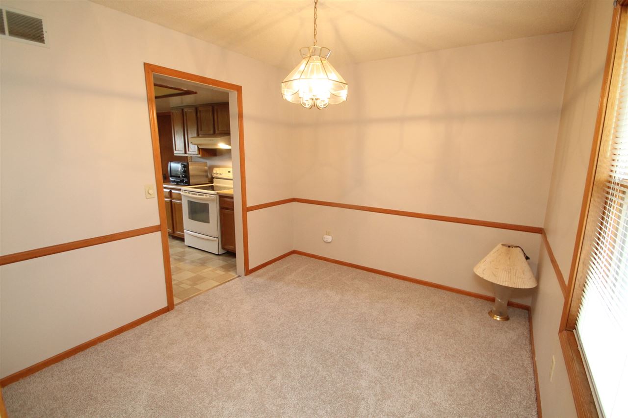9808 Rainer Pass Fort Wayne, IN 46804 - Photo 13 of 35