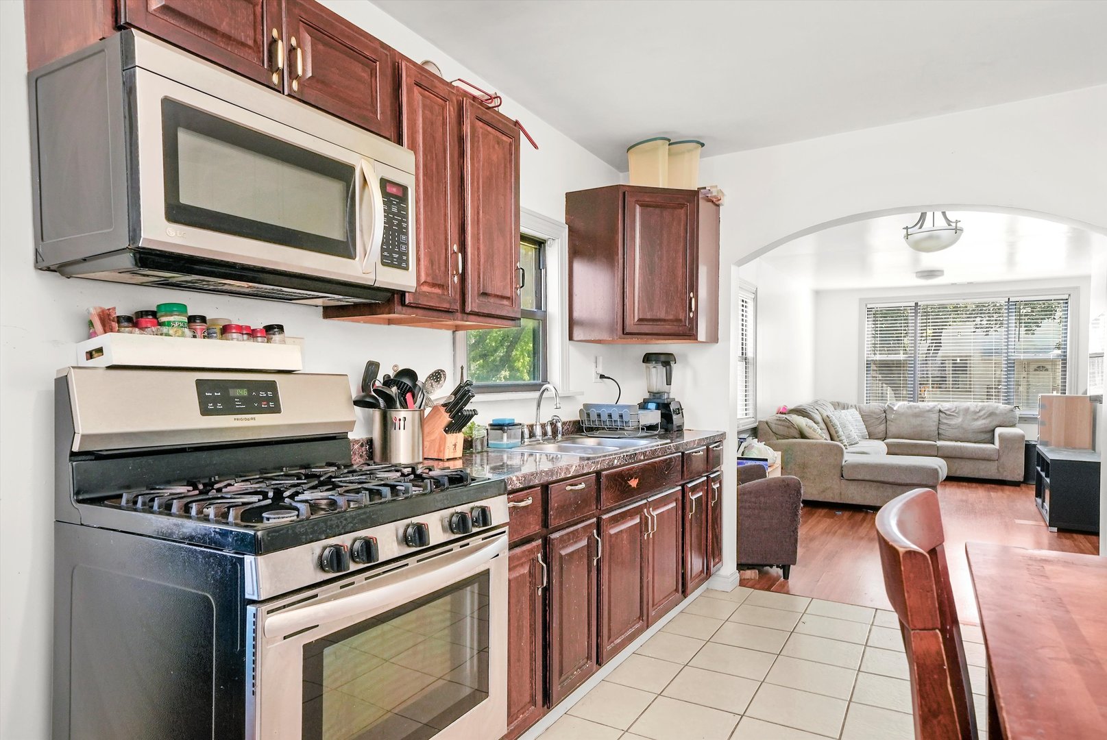 142 West Swann Street Chicago, IL 60609 - Photo 12 of 41