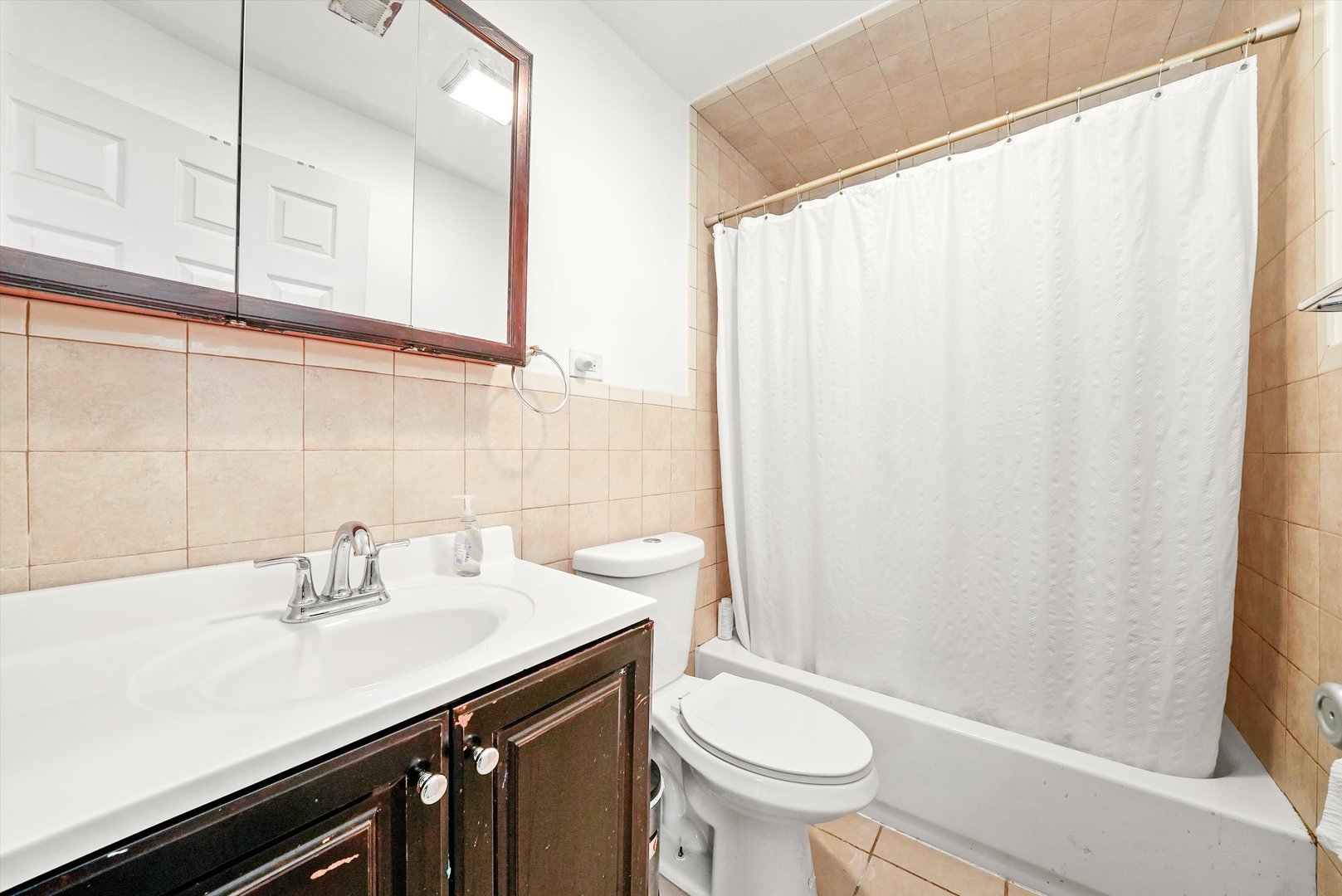 142 West Swann Street Chicago, IL 60609 - Photo 8 of 41