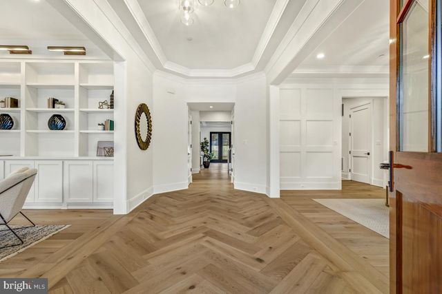 $4,635,000 | 9505 Brooke Drive, Bethesda, MD 20817