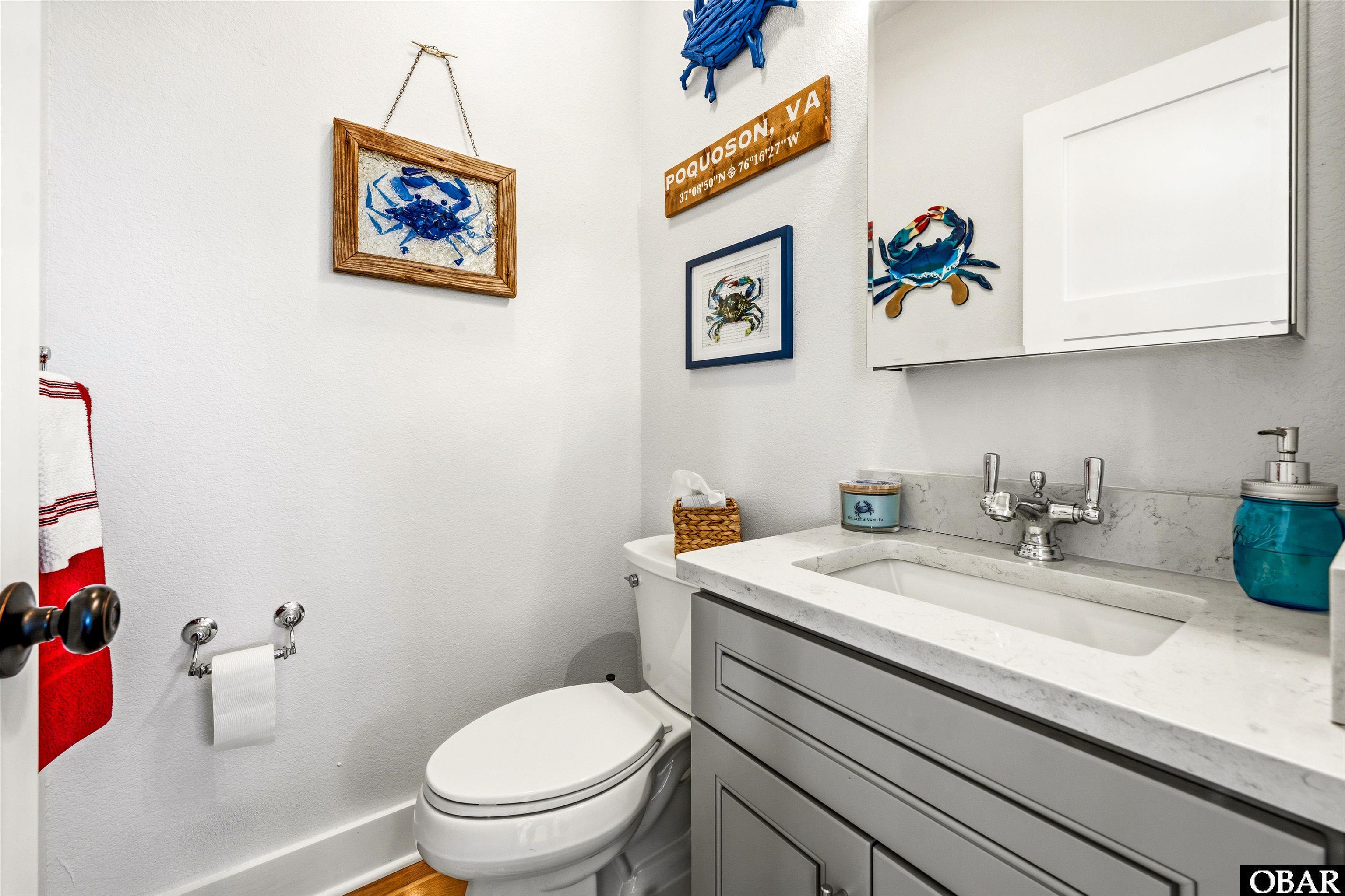 1651 Midland Road Corolla, NC 27927 - Photo 19 of 64 Upper Level Half Bath