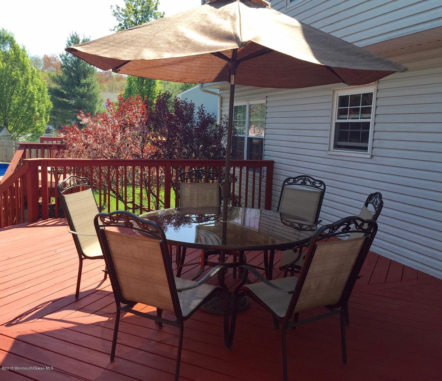 4 Shadow Ridge Court Howell, NJ 07731 - Photo 8 of 42 newestdeck