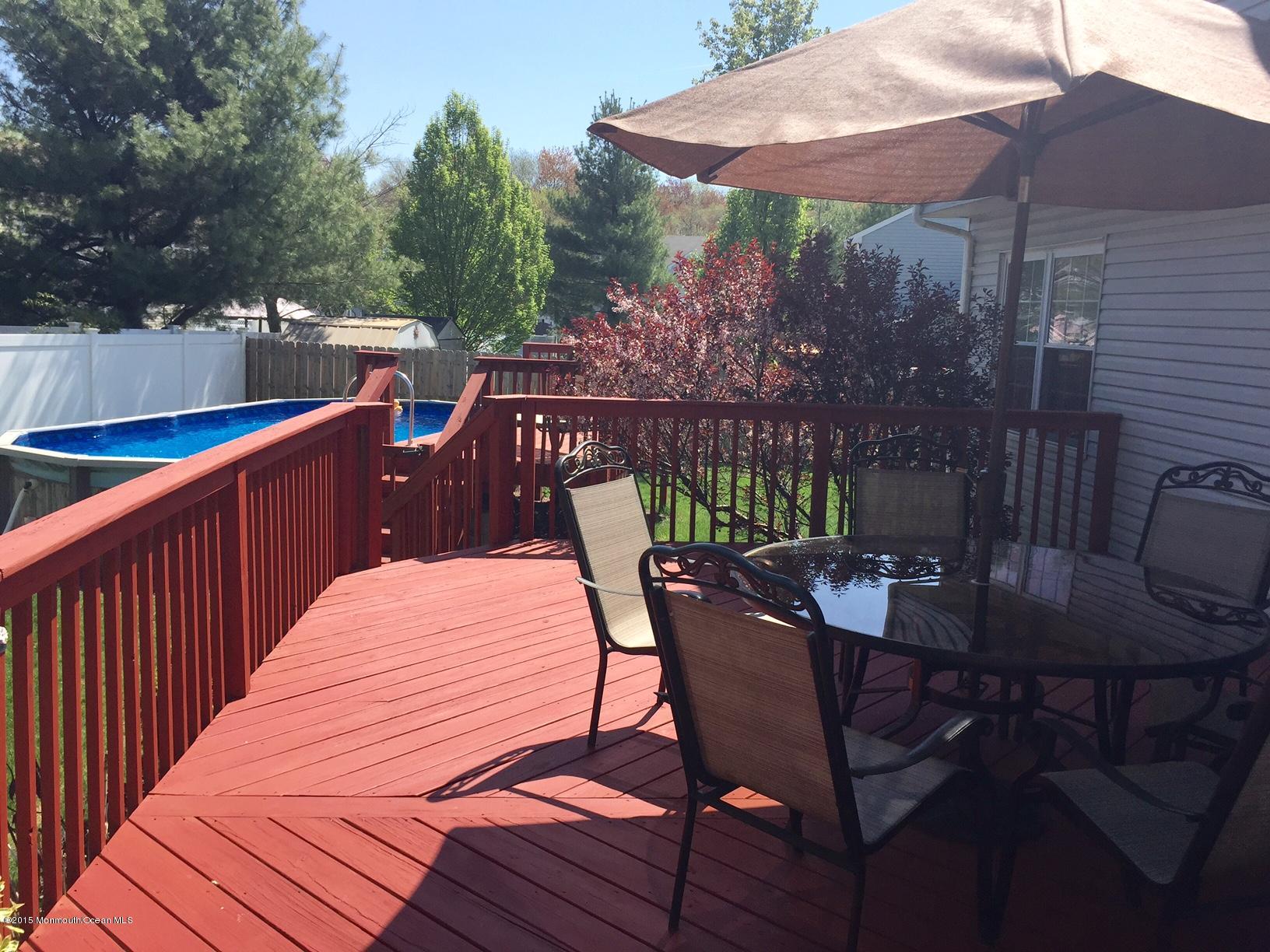 4 Shadow Ridge Court Howell, NJ 07731 - Photo 10 of 42 newestdeck4
