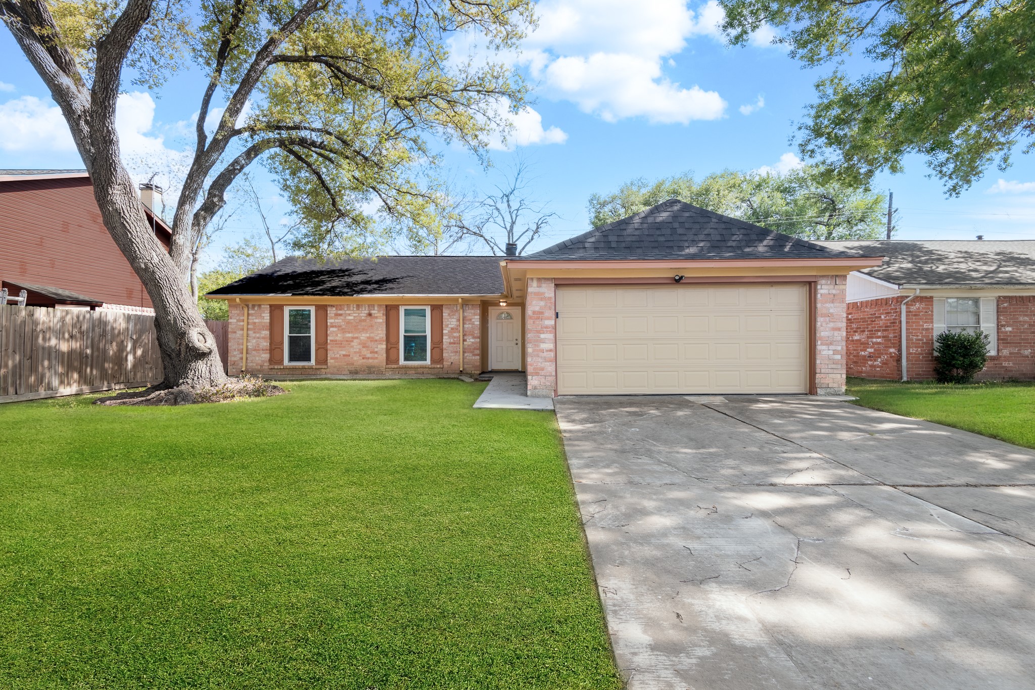 2510 Marble Falls Drive Spring, TX 77373 - Photo 3 of 26 a view of a house with a yard