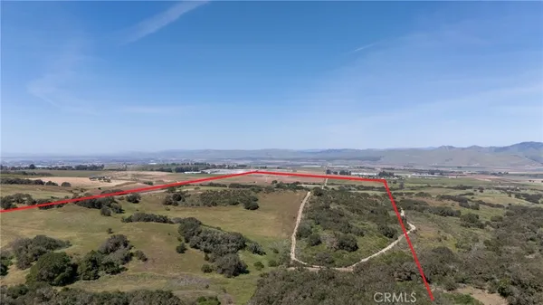 $14,448,888 | 0 East Clark Avenue, Santa Maria, CA 93455