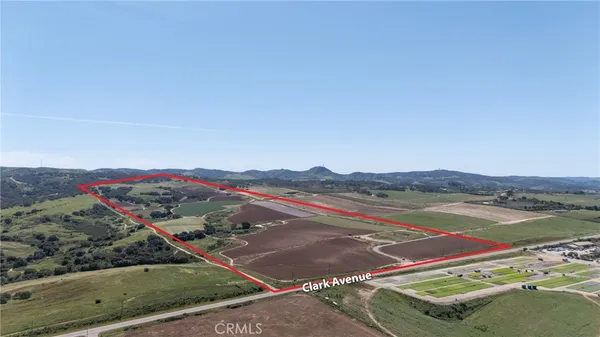 $14,448,888 | 0 East Clark Avenue, Santa Maria, CA 93455