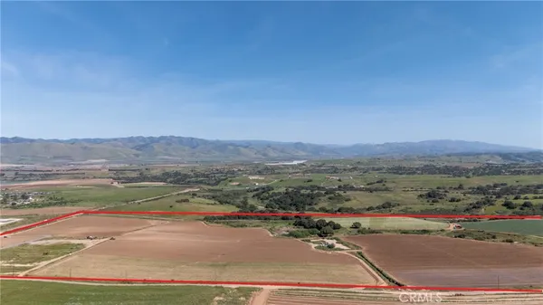 $14,448,888 | 0 East Clark Avenue, Santa Maria, CA 93455
