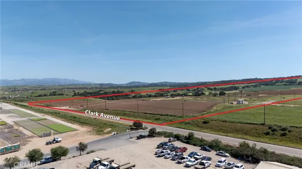 $14,448,888 | 0 East Clark Avenue, Santa Maria, CA 93455