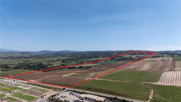 $14,448,888 | 0 East Clark Avenue, Santa Maria, CA 93455