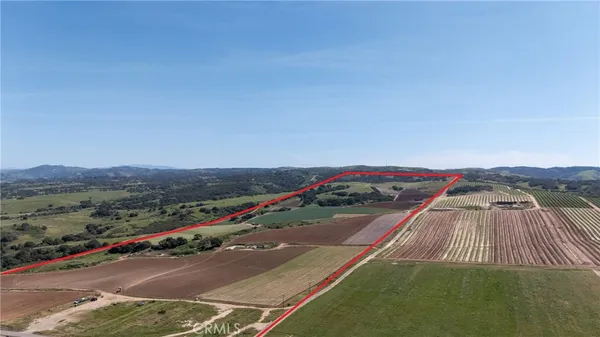 $14,448,888 | 0 East Clark Avenue, Santa Maria, CA 93455