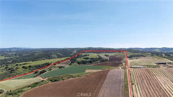 $14,448,888 | 0 East Clark Avenue, Santa Maria, CA 93455
