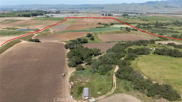 $14,448,888 | 0 East Clark Avenue, Santa Maria, CA 93455
