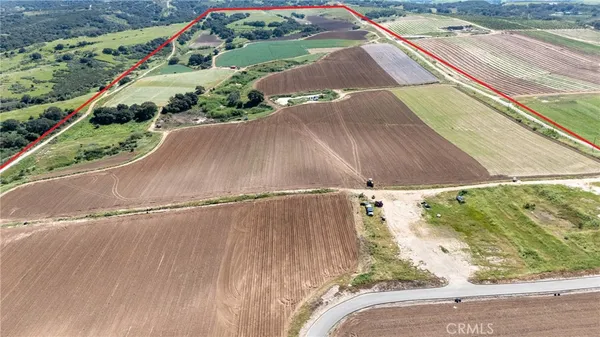 $14,448,888 | 0 East Clark Avenue, Santa Maria, CA 93455