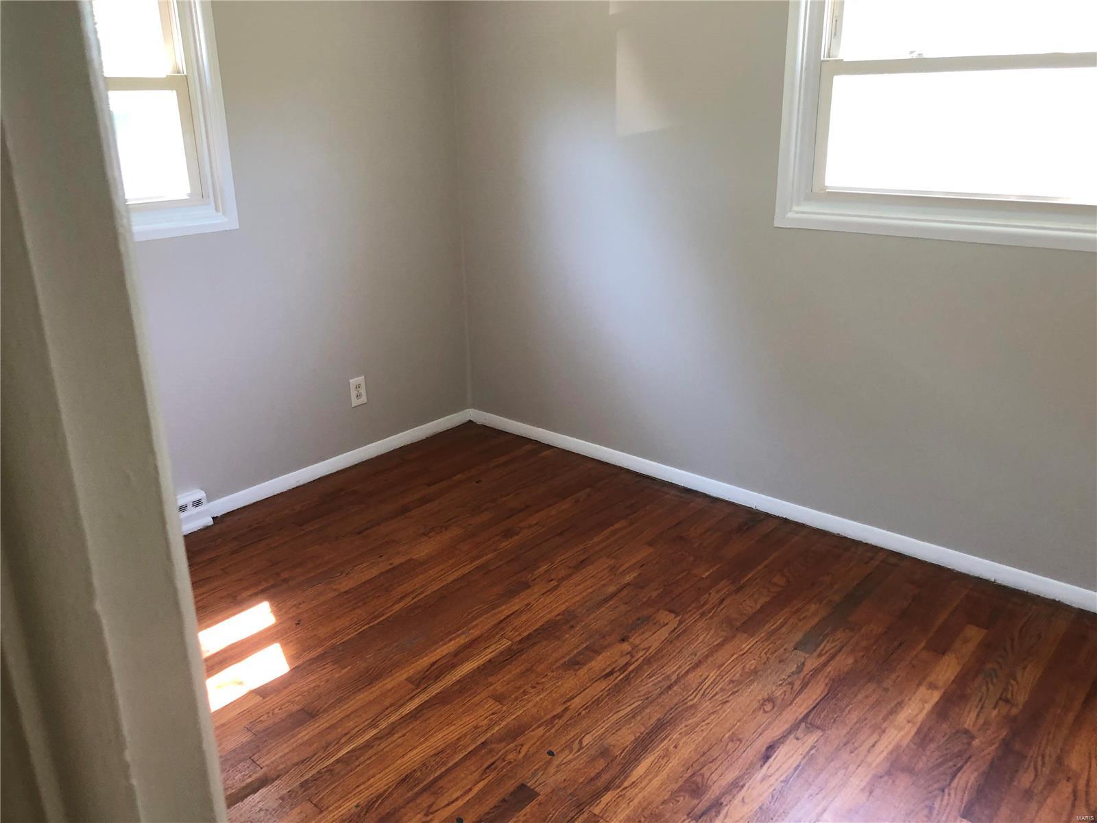 11621 Larimore Road St. Louis, MO 63138 - Photo 5 of 14