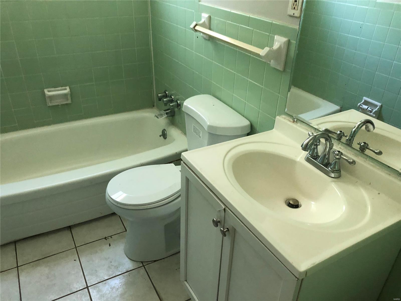 11621 Larimore Road St. Louis, MO 63138 - Photo 10 of 14