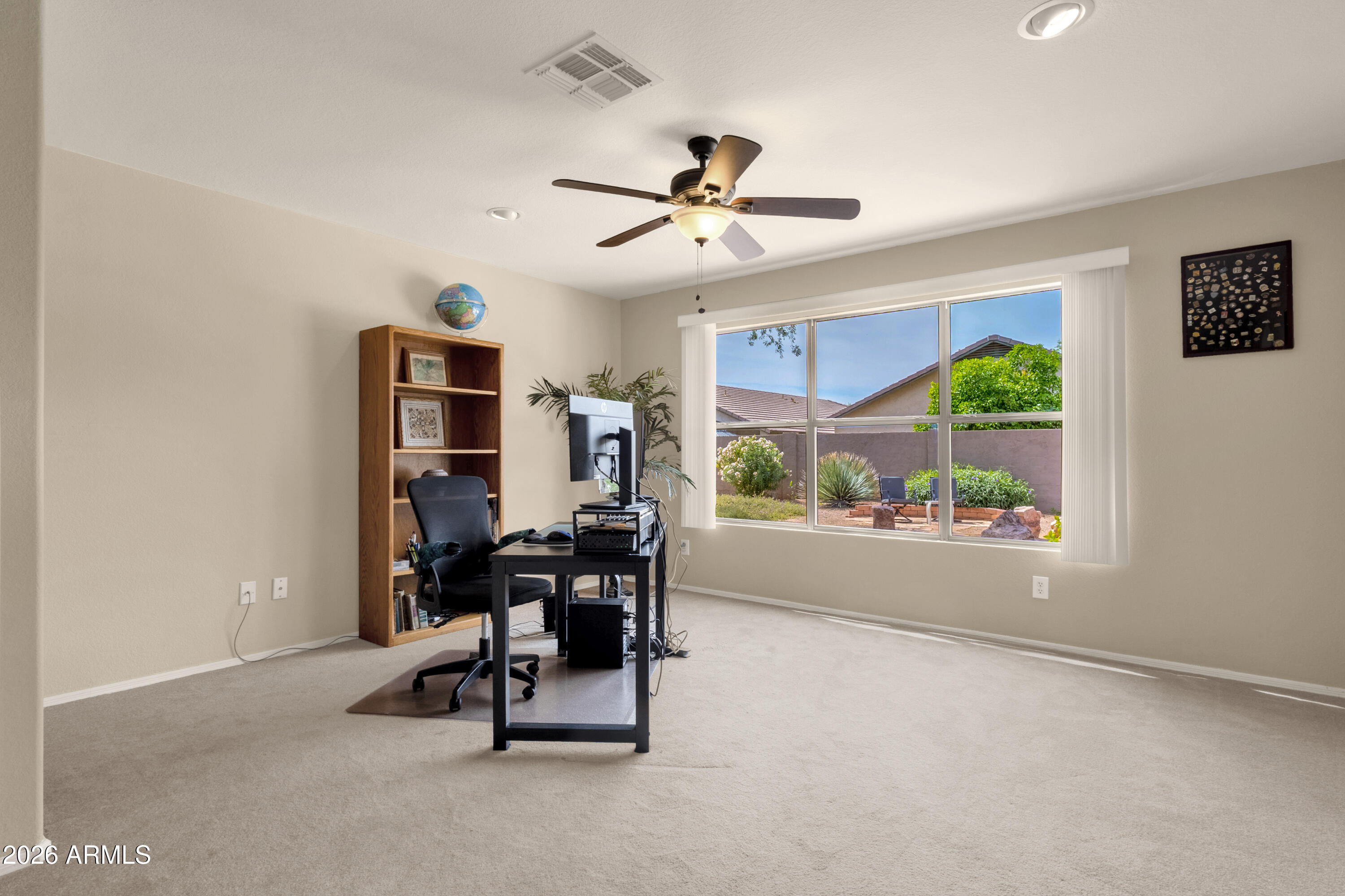 4507 East Gatewood Road Phoenix, AZ 85050 - Photo 16 of 43 Living Room