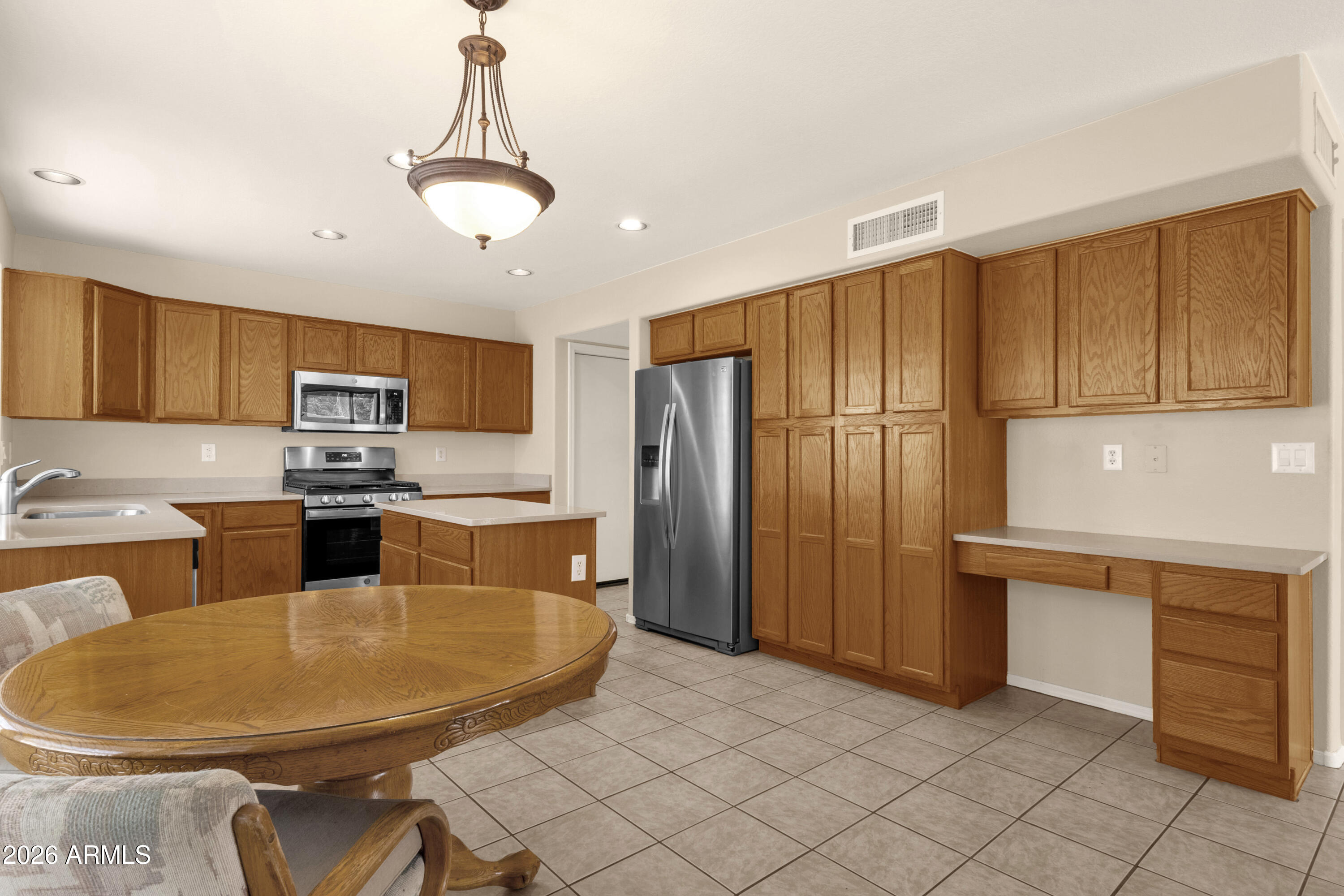 4507 East Gatewood Road Phoenix, AZ 85050 - Photo 21 of 43 Kitchen
