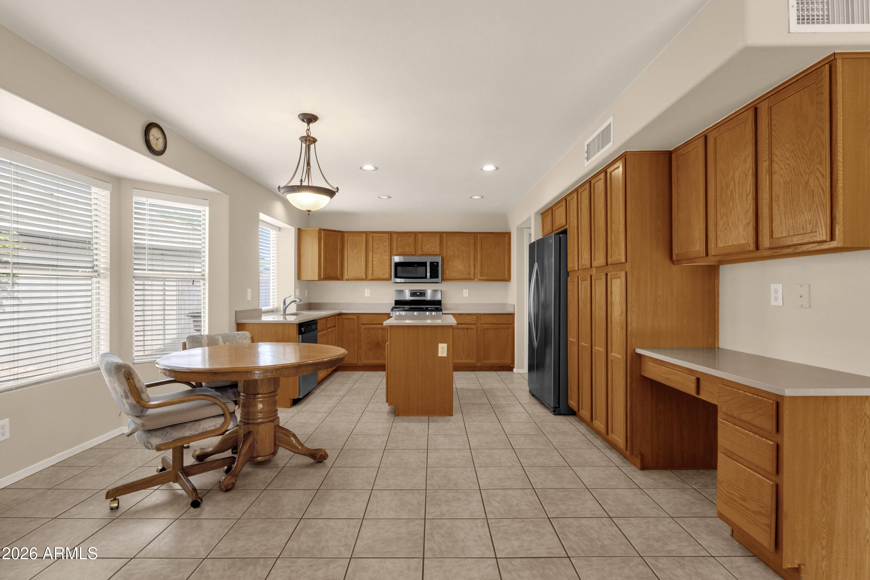 4507 East Gatewood Road Phoenix, AZ 85050 - Photo 5 of 43 Kitchen