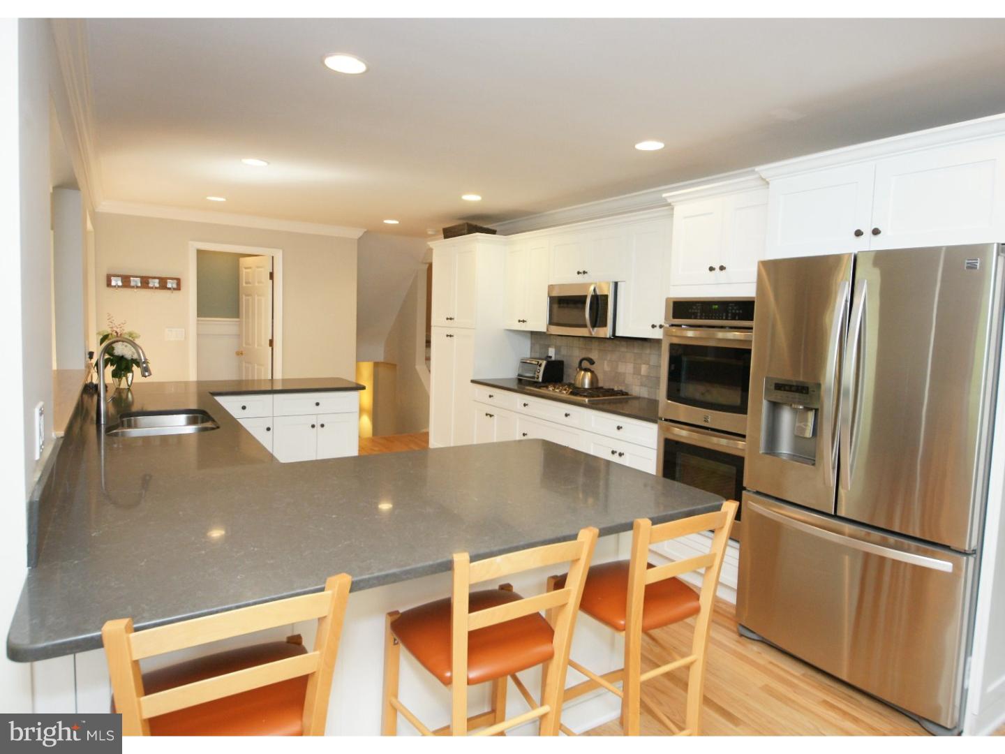 216 King George Road Pennington, NJ 08534 - Photo 5 of 25