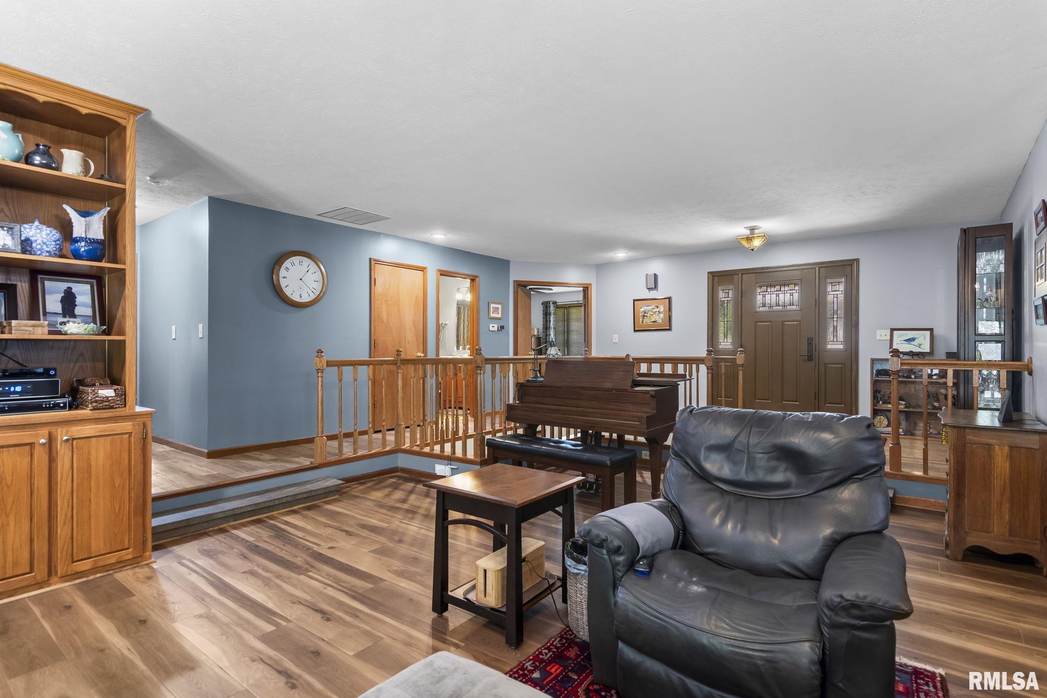 33 Taft Drive Rochester, IL 62563 - Photo 10 of 47 Gallery Image 10