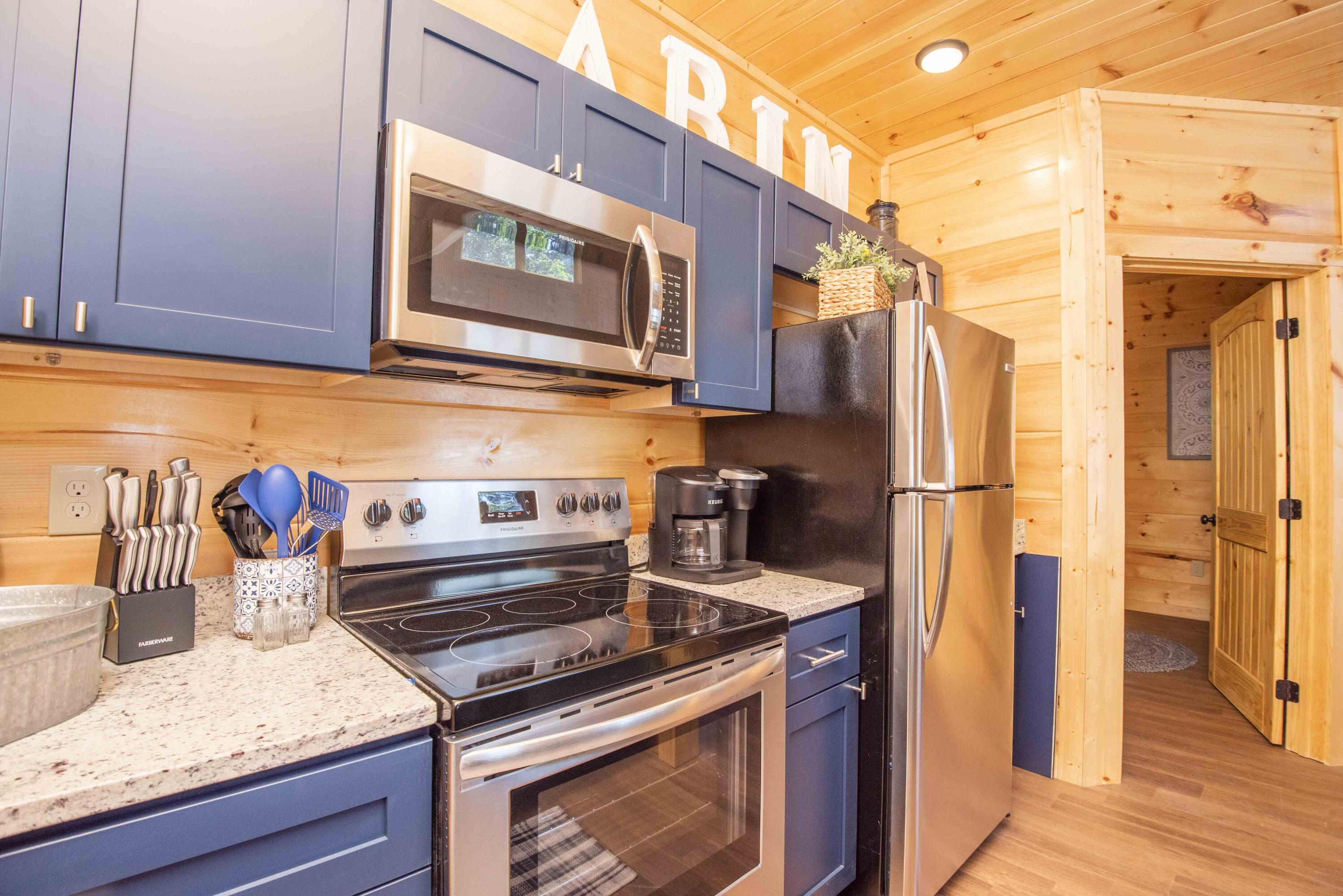1543 Bear Valley Road Sevierville, TN 37876 - Photo 22 of 55 kitchen 2_1