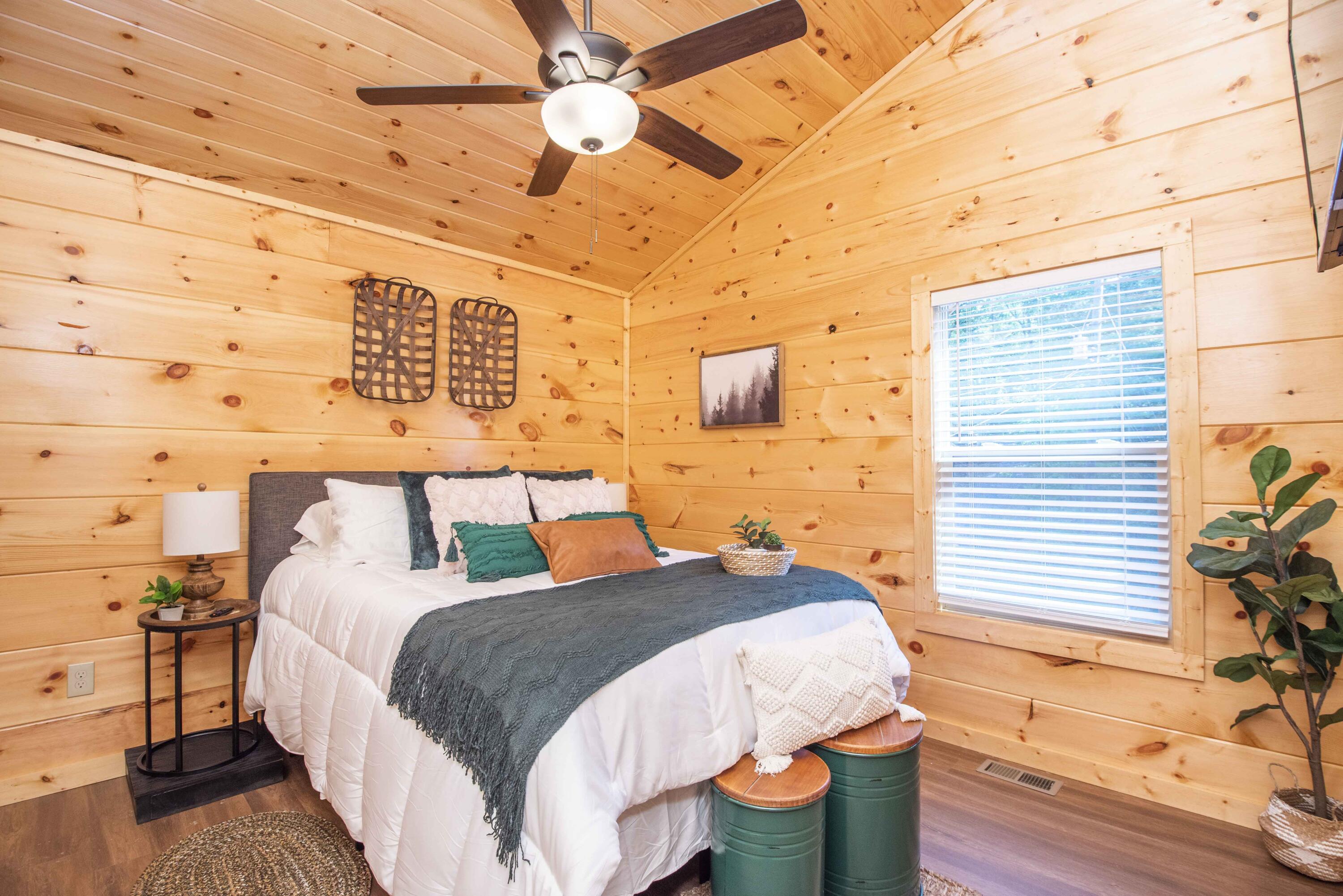 1543 Bear Valley Road Sevierville, TN 37876 - Photo 25 of 55 bed 2_1