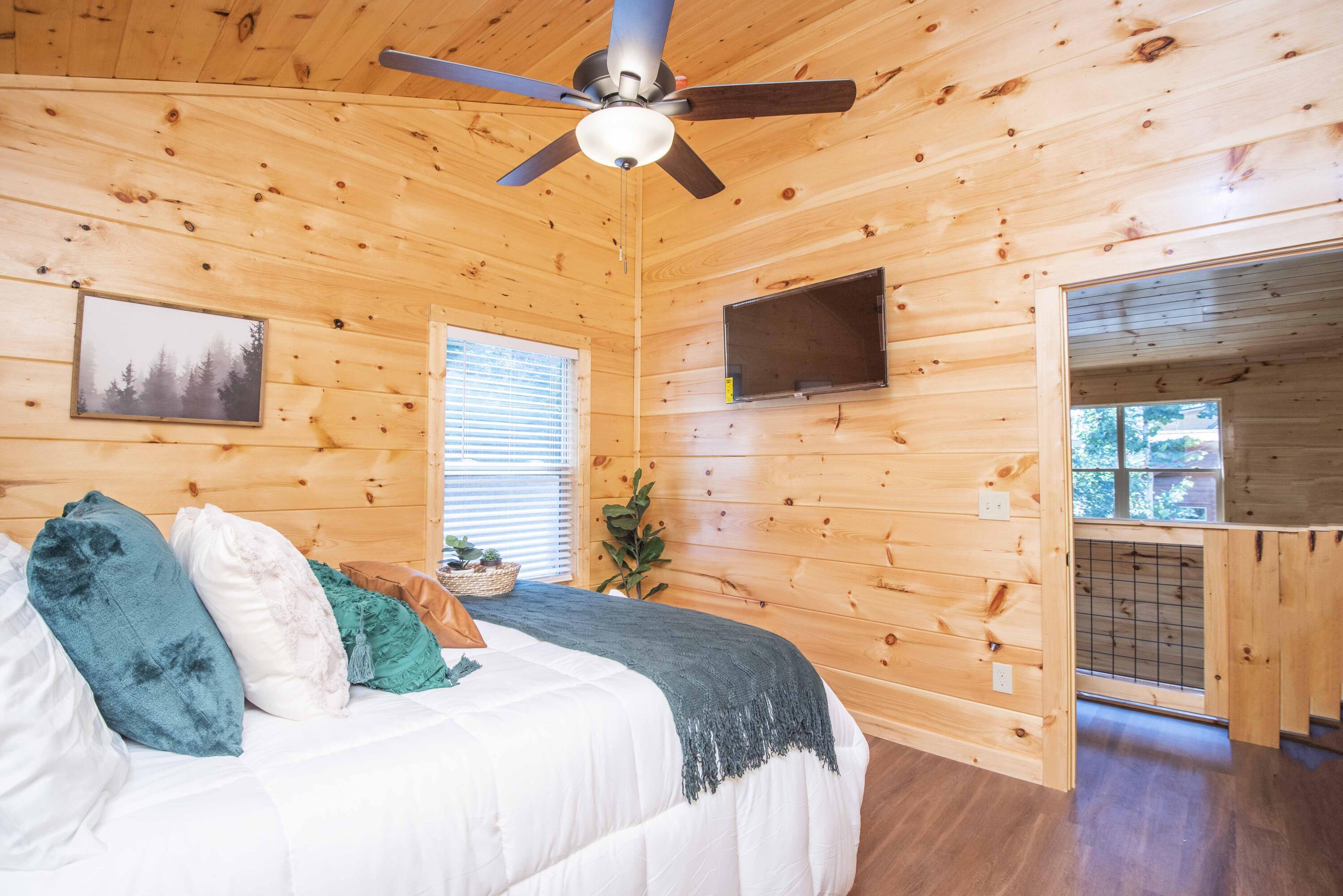 1543 Bear Valley Road Sevierville, TN 37876 - Photo 26 of 55 bed_1