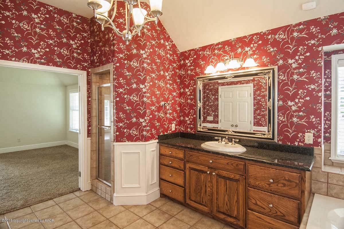 9251 Greyhawk Road Amarillo, TX 79119 - Photo 25 of 63 MASTER BATH VIEW 3
