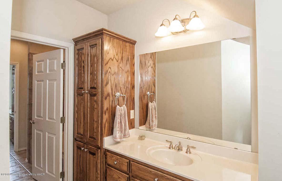 9251 Greyhawk Road Amarillo, TX 79119 - Photo 35 of 63 BATHROOM 2 VIEW 4