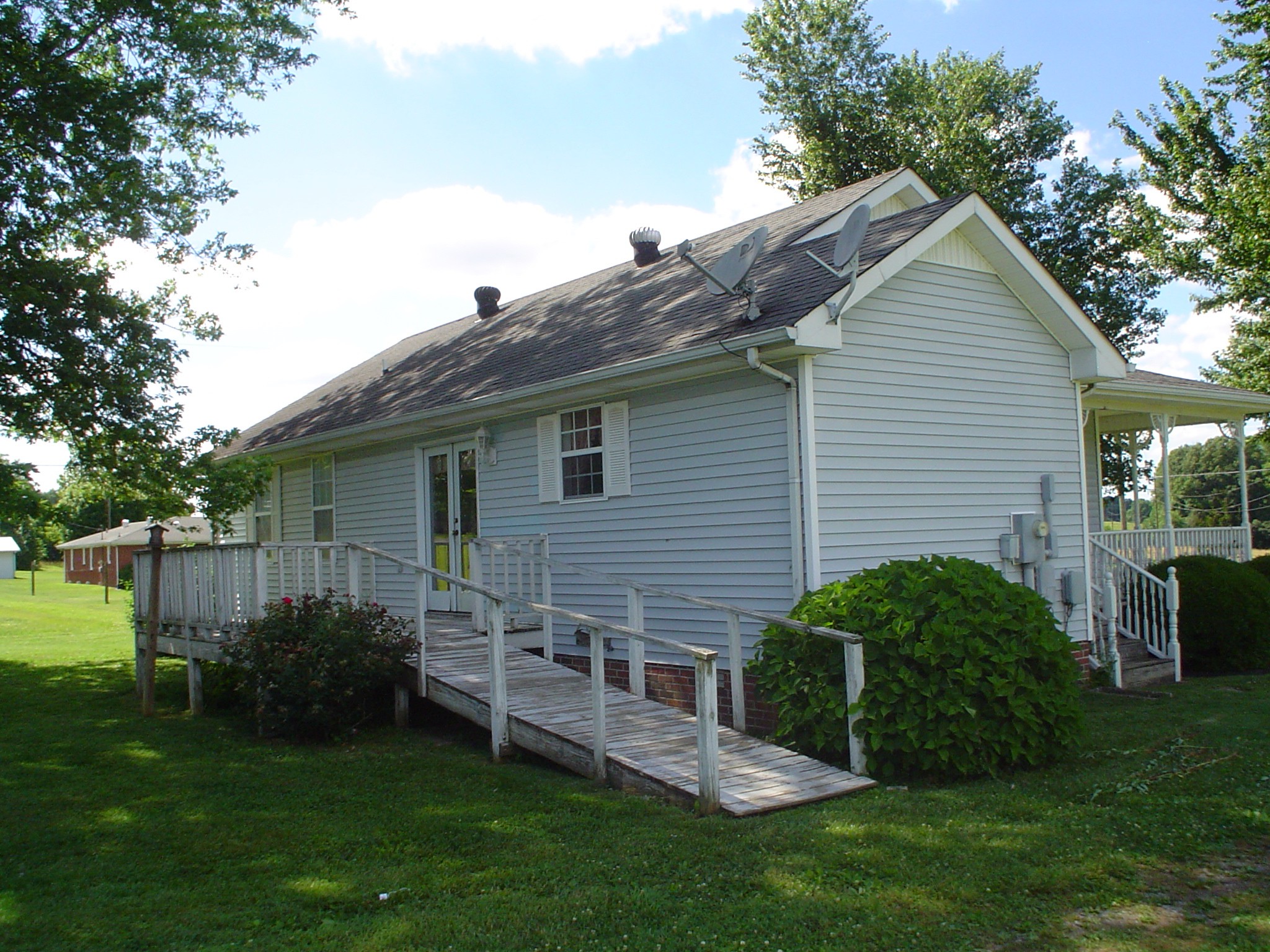 485 Jack Porter Road Lafayette, TN 37083 - Photo 5 of 24 Gallery Image 5