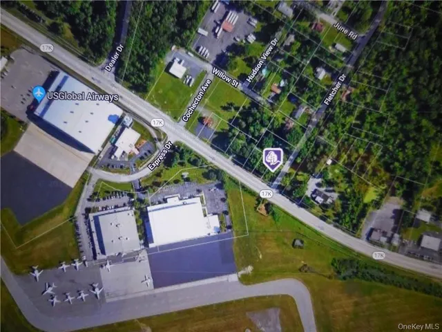 a view of an outdoor space