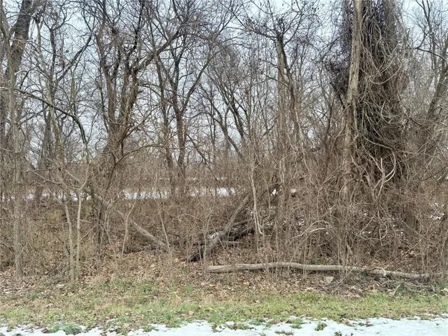 $275,000 | 0 2050th Road, Lawrence, KS 66049