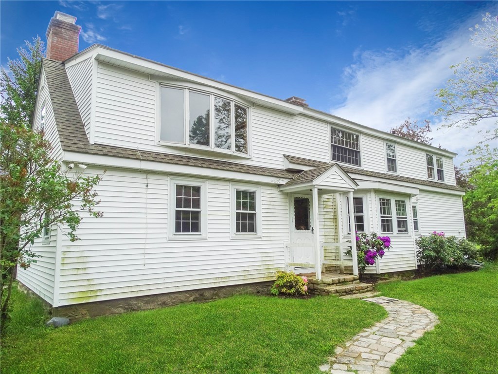 969 Snake Hill Road Glocester, RI 02857 - Photo 13 of 34