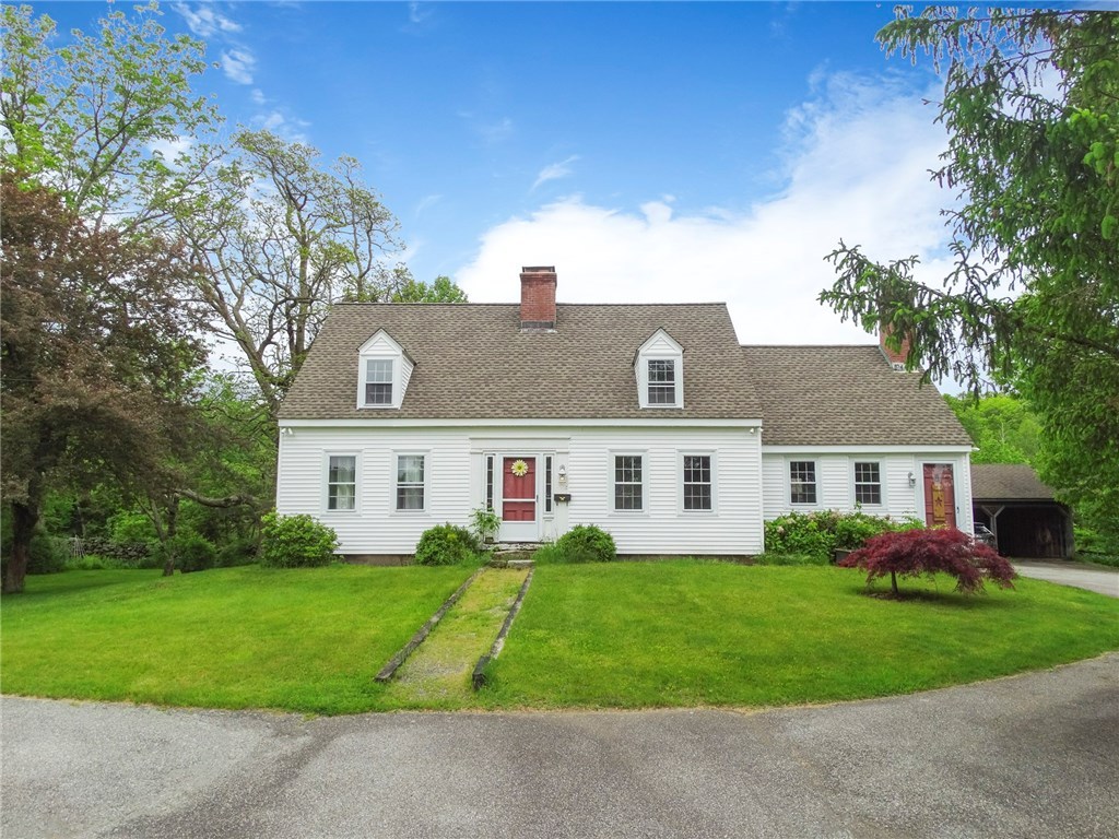 969 Snake Hill Road Glocester, RI 02857 - Photo 2 of 34