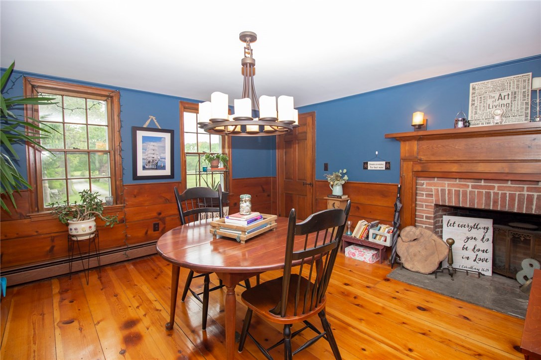 969 Snake Hill Road Glocester, RI 02857 - Photo 22 of 34
