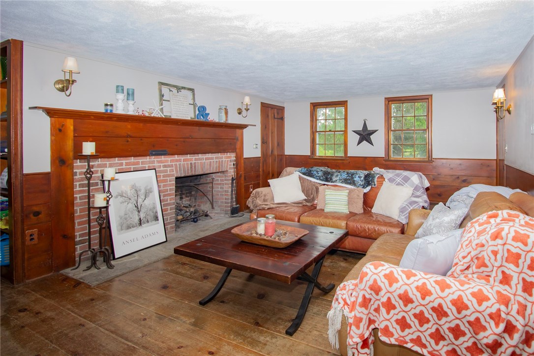 969 Snake Hill Road Glocester, RI 02857 - Photo 24 of 34