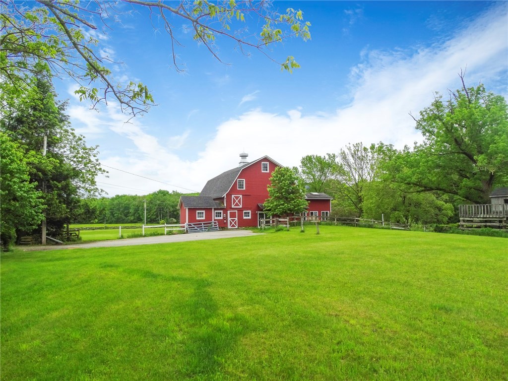 969 Snake Hill Road Glocester, RI 02857 - Photo 5 of 34