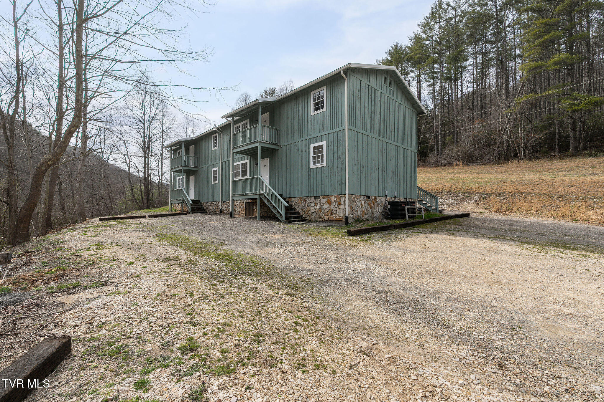 6672 Roan Creek Road Butler, TN 37640 - Photo 16 of 163 DSC00132-Edit