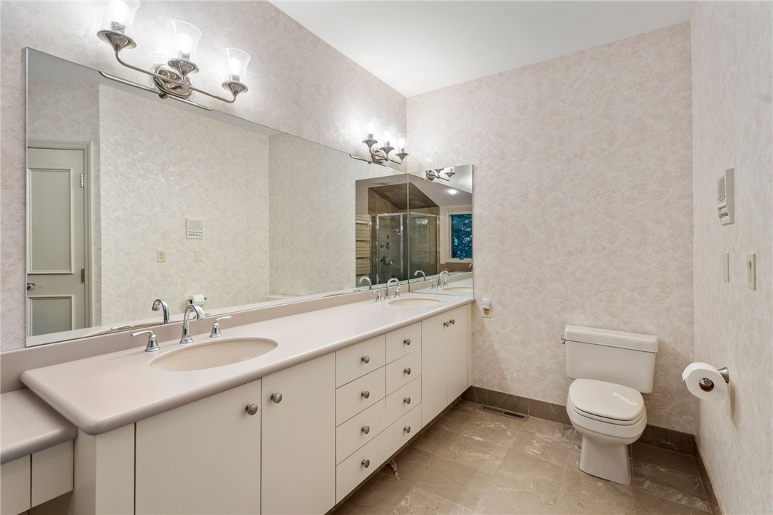 7 Oak Tree Lane Cranston, RI 02920 - Photo 18 of 32 Double Sinks