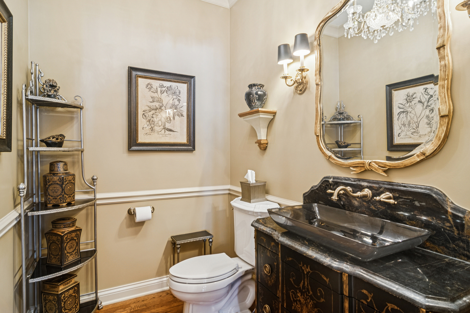 1520 MacAlpin Circle Inverness, IL 60010 - Photo 26 of 58 a bathroom with a toilet a sink and mirror