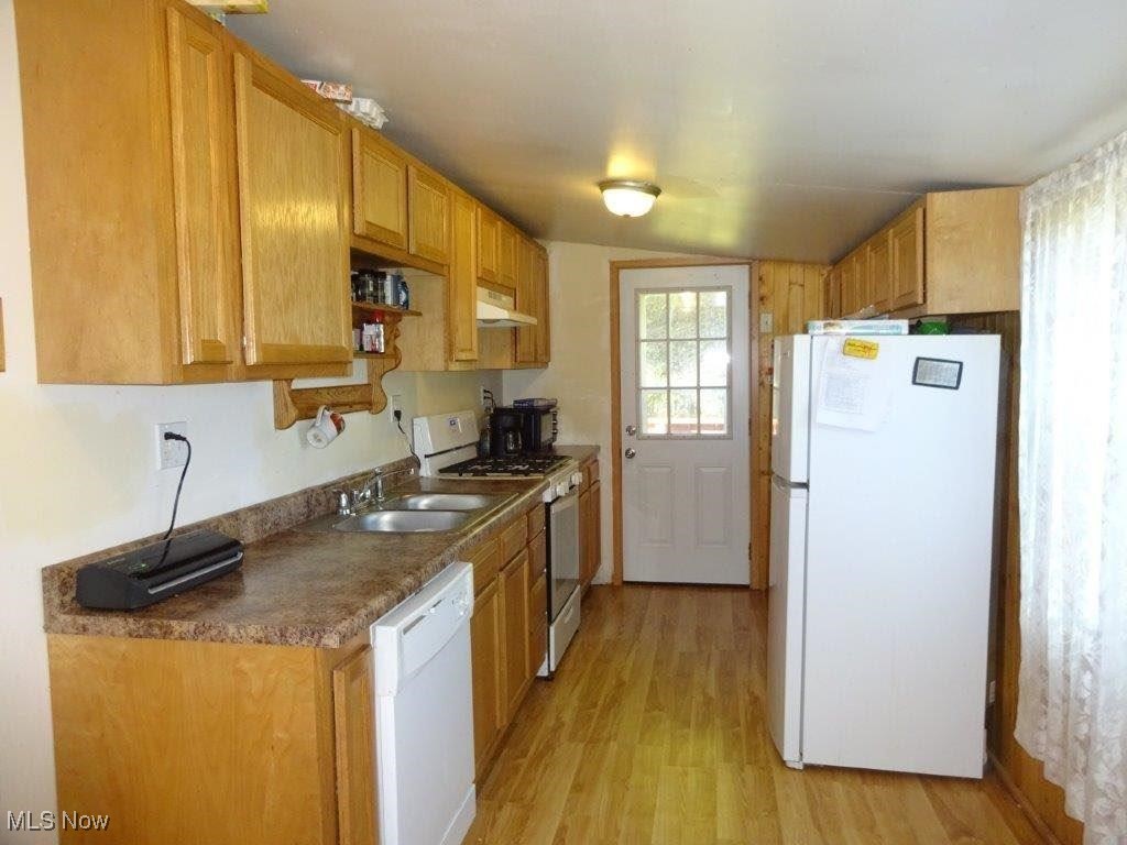 1281 Seaman Fork Road Reedy, WV 25270 - Photo 18 of 37