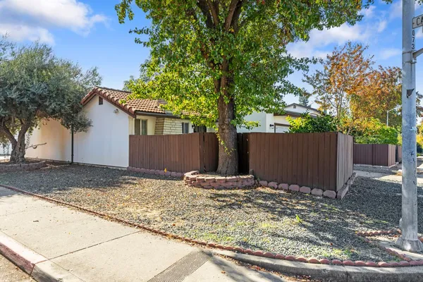 $329,900 | 2756 Barcelona Drive, Modesto, CA 95354