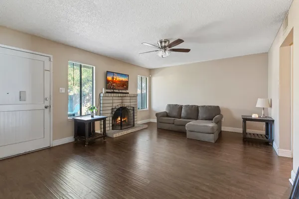 $329,900 | 2756 Barcelona Drive, Modesto, CA 95354