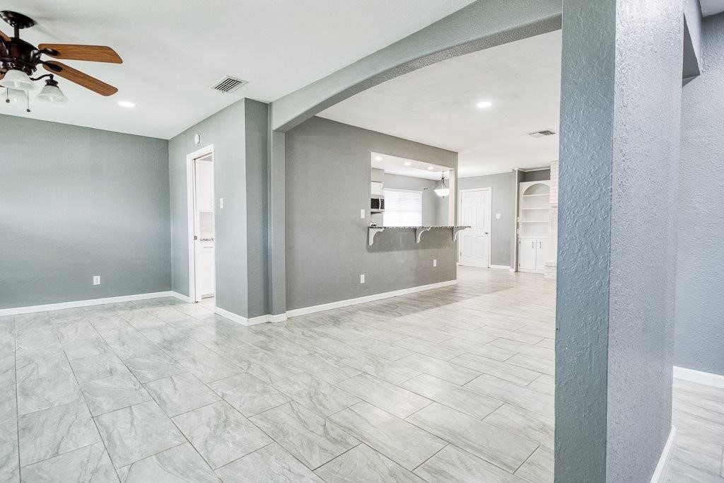 1810 Marlin Street Portland, TX 78374 - Photo 4 of 32