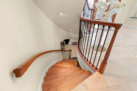 $5,995,000 | 6199 54th Street South, St. Petersburg, FL 33715