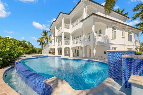 $5,995,000 | 6199 54th Street South, St. Petersburg, FL 33715